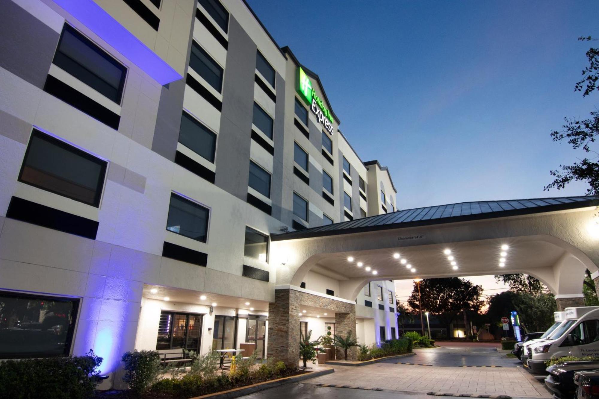 Holiday Inn Express And Suites Fort Lauderdale Airport West By Ihg Davie Exterior foto