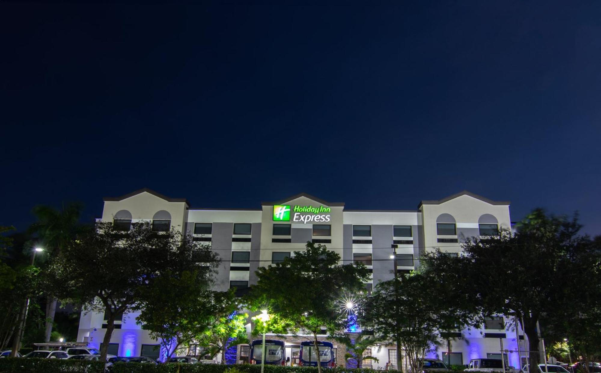 Holiday Inn Express And Suites Fort Lauderdale Airport West By Ihg Davie Exterior foto