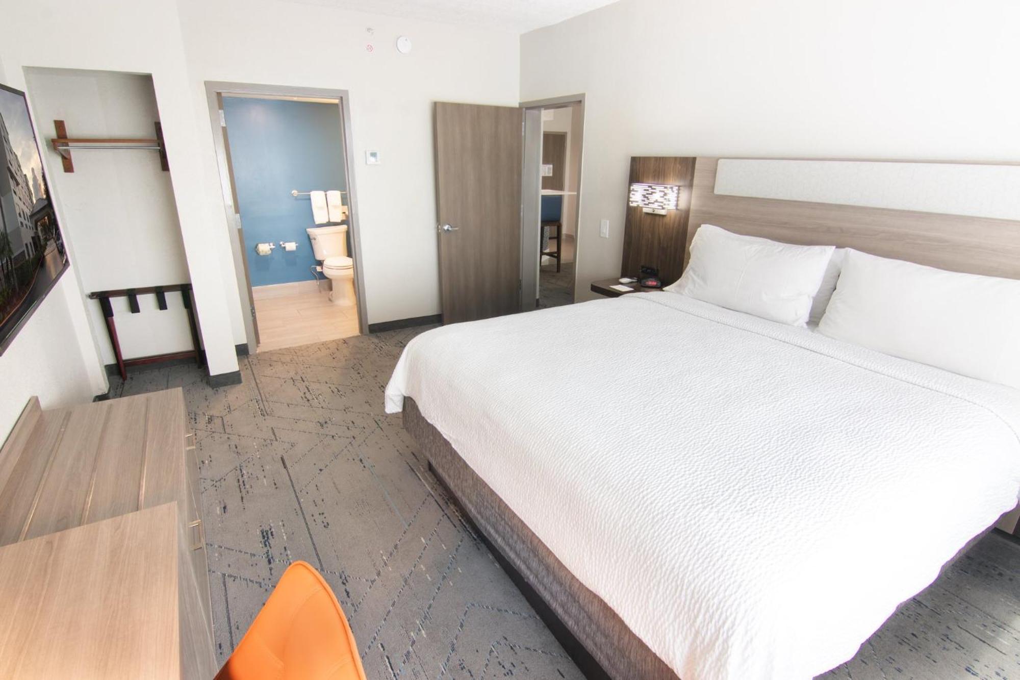 Holiday Inn Express And Suites Fort Lauderdale Airport West By Ihg Davie Exterior foto