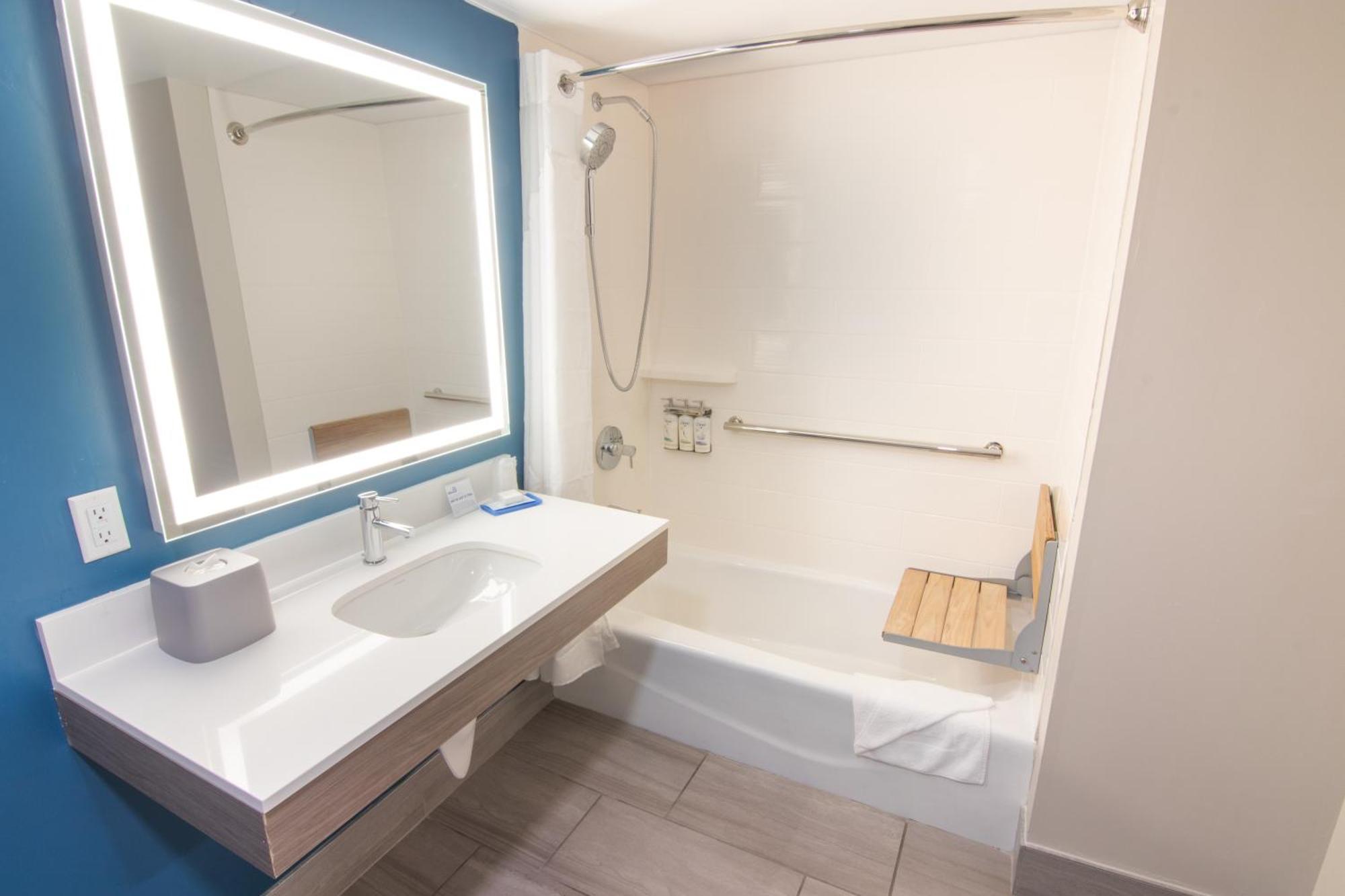 Holiday Inn Express And Suites Fort Lauderdale Airport West By Ihg Davie Exterior foto