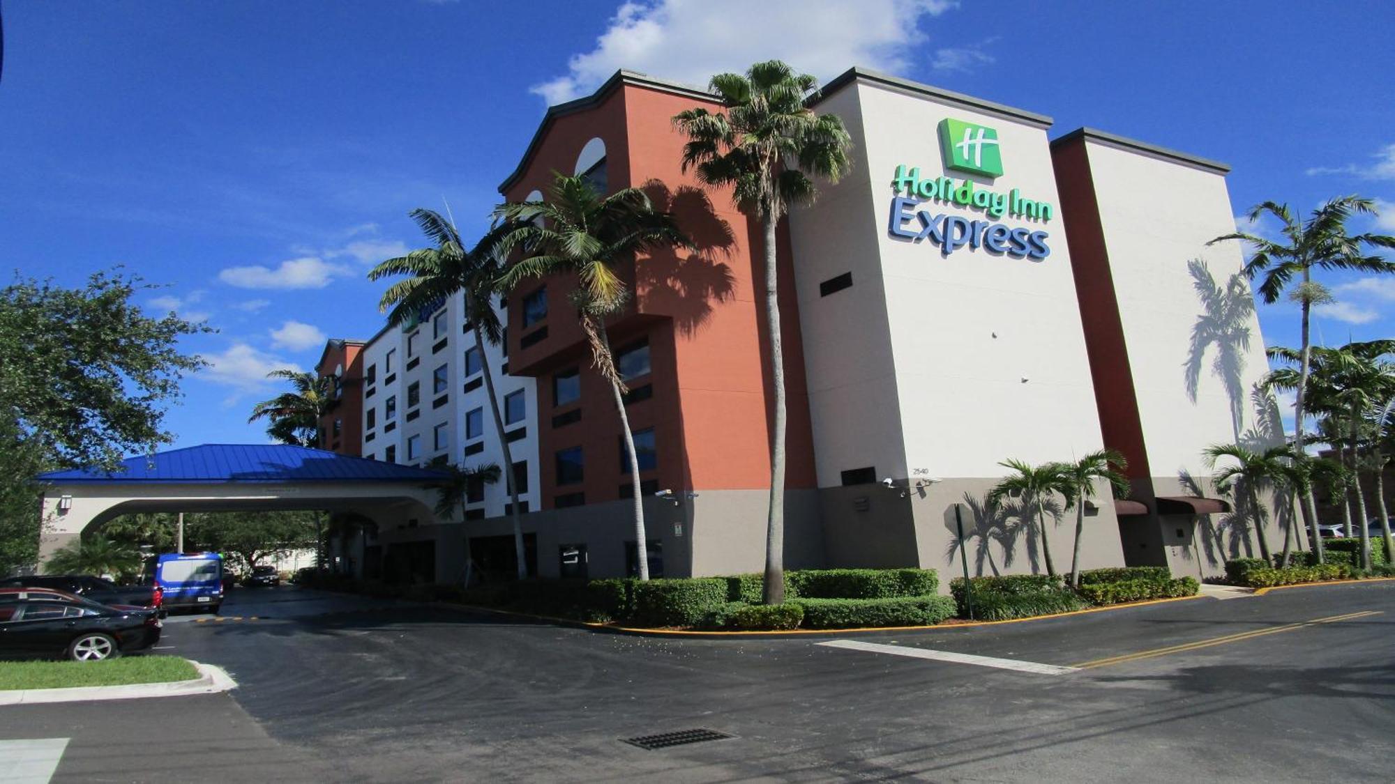 Holiday Inn Express And Suites Fort Lauderdale Airport West By Ihg Davie Exterior foto
